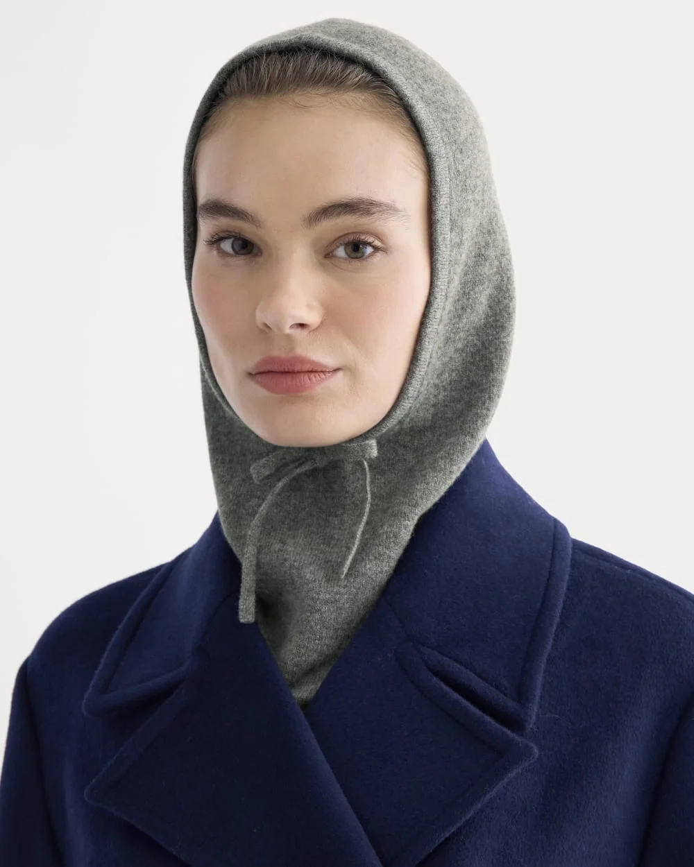 Cashmere Hood | Heather Charcoal (3)