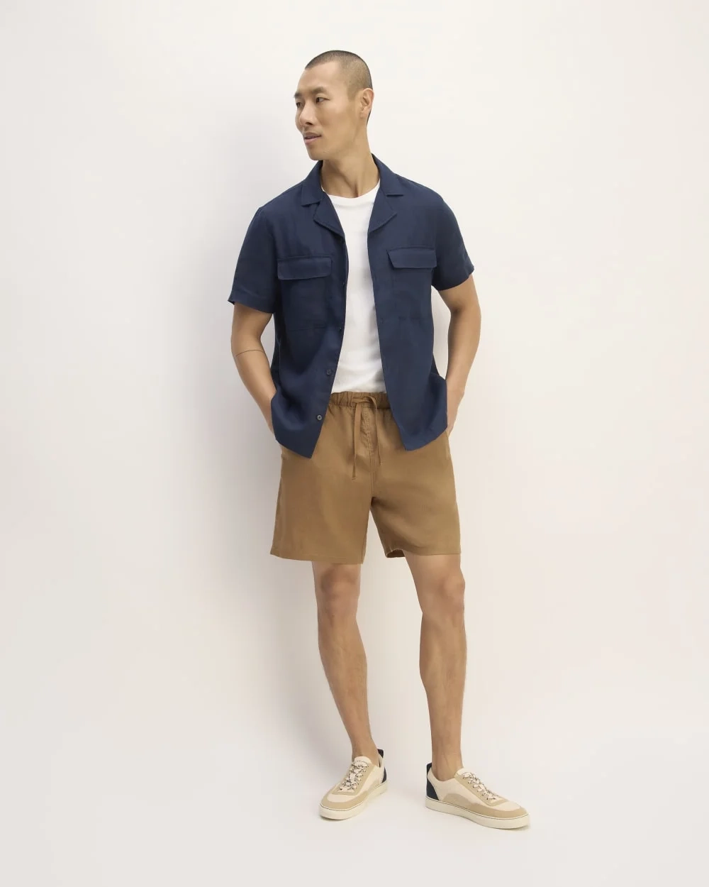 The Resort Shirt in Linen | Navy (5)