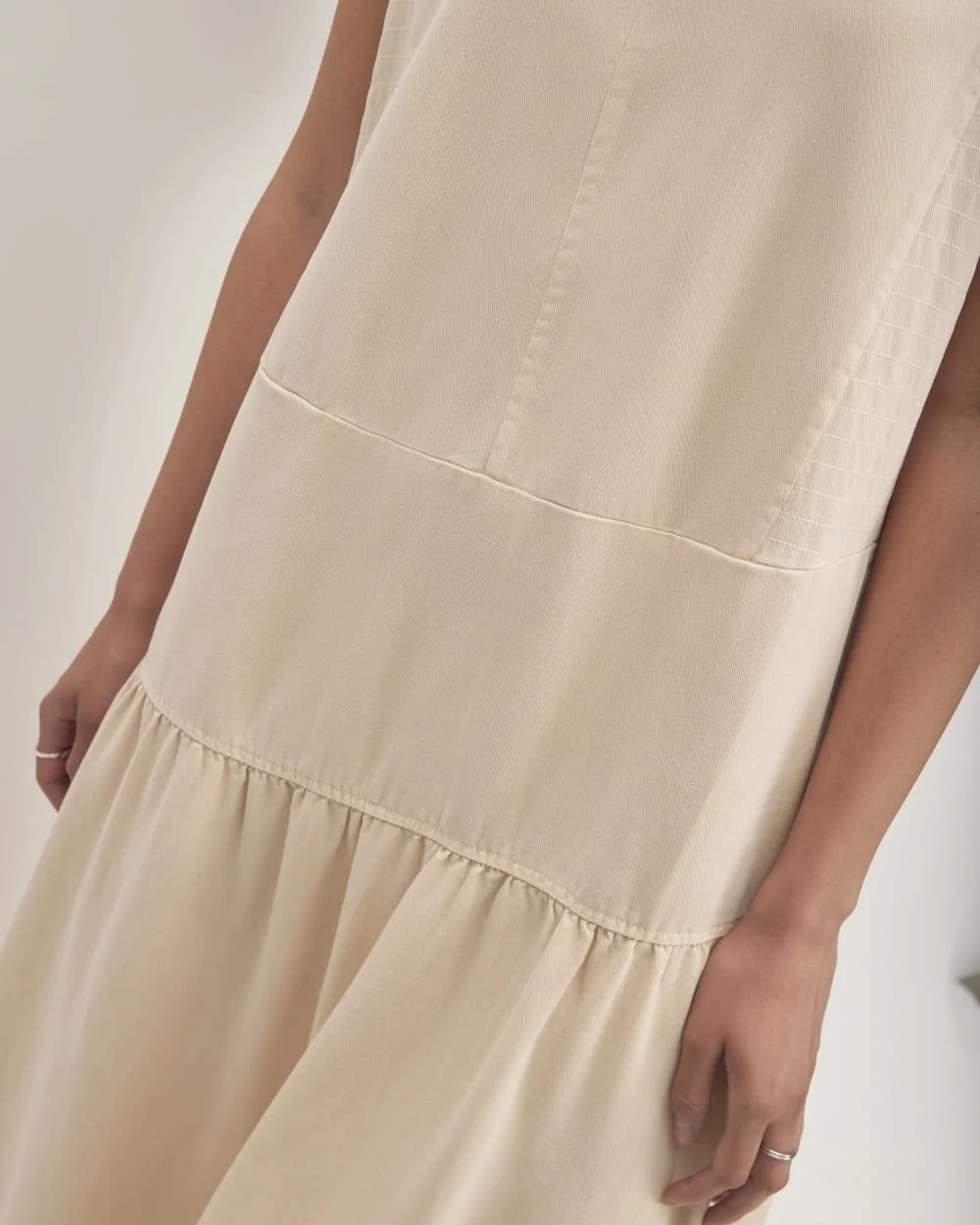 The TENCEL™ V-Neck Dress | Whisper Pink (4)