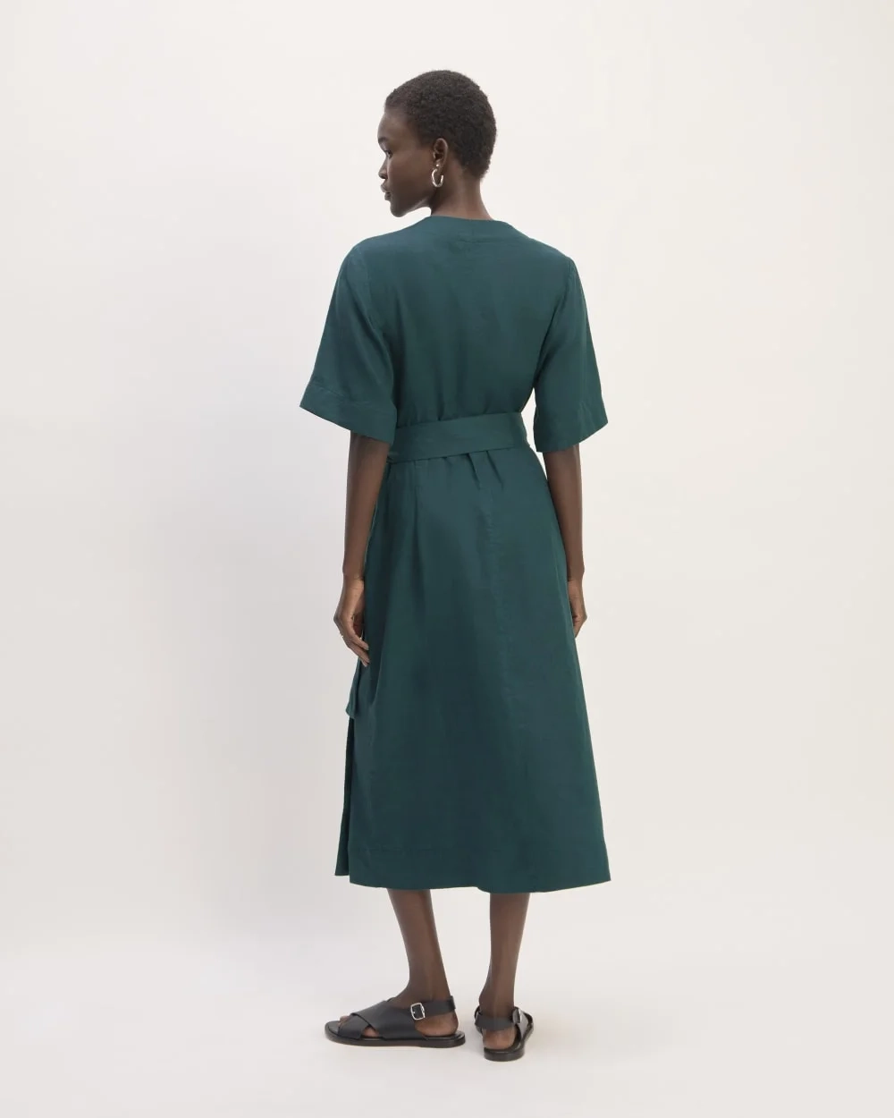 The Wrap Dress in Linen | Dark Sea (5)
