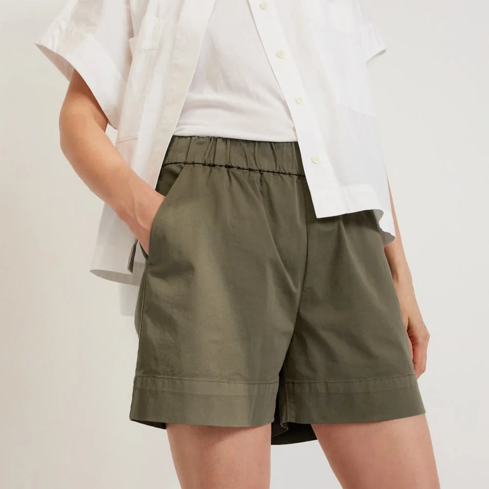 The Easy Short | Kalamata (6)