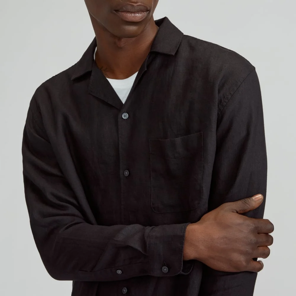 The Relaxed Linen Long-Sleeve Shirt | Black (4)
