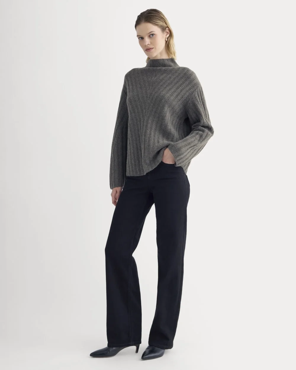 Funnel-Neck Sweater in Wool Cashmere | Heather Charcoal (5)