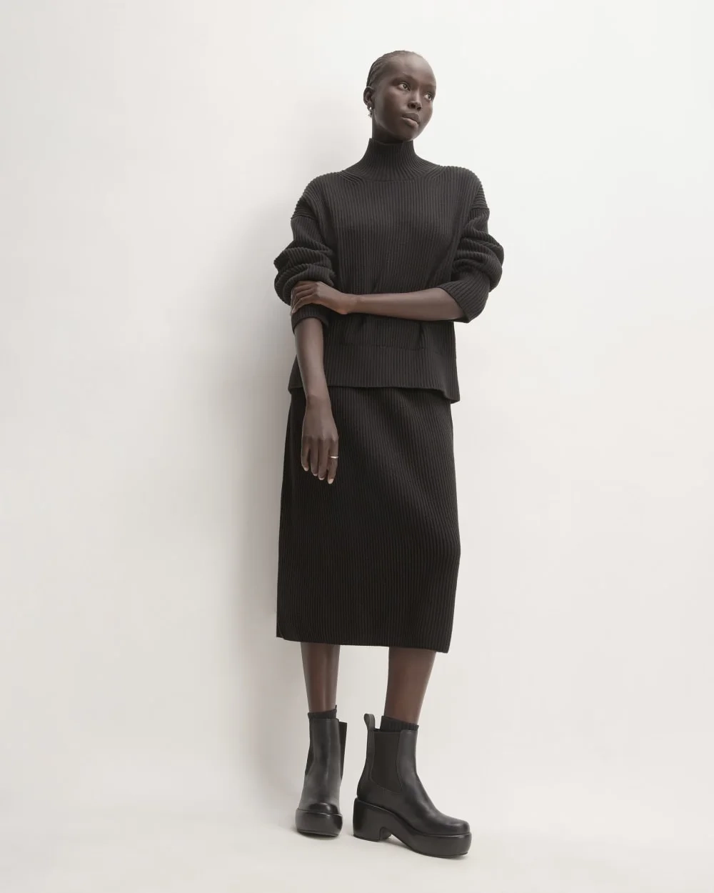 The Organic Cotton Sweater Midi Skirt | Black (3)