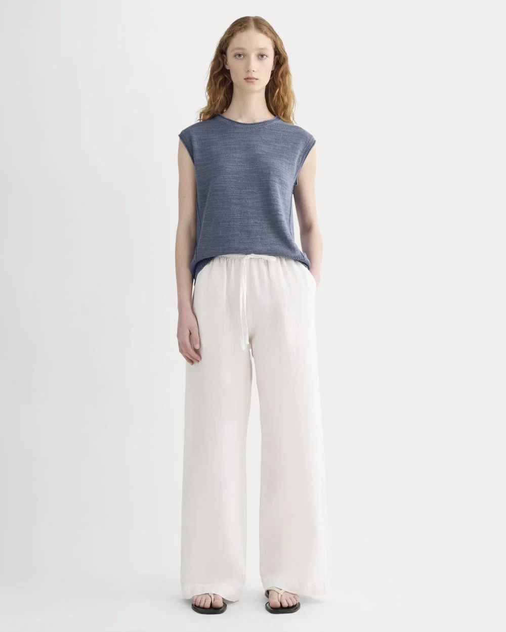 The Muscle Sweater in Cotton Linen | Indigo (6)