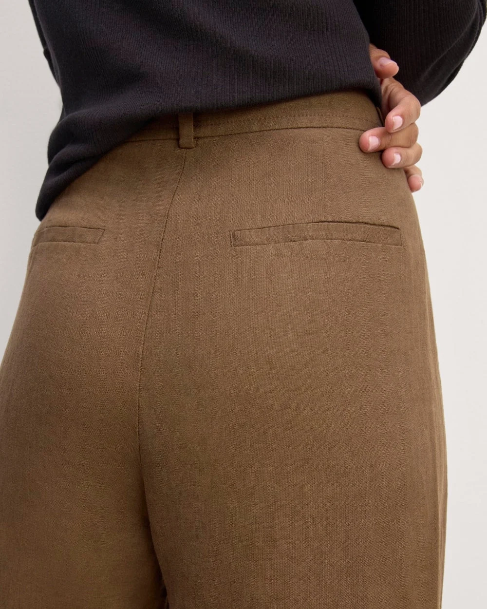 The Linen Way-High® Drape Pant  | Cocoa (4)