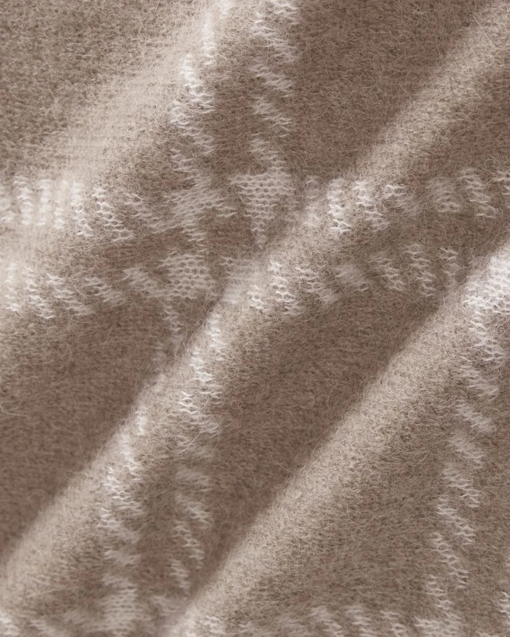 The Alpaca Patterned Scarf | Wheat / Lightest Taupe (4)