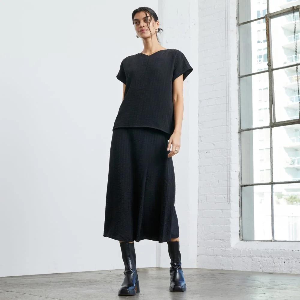 The City Stripe V-Neck Top | Black (3)