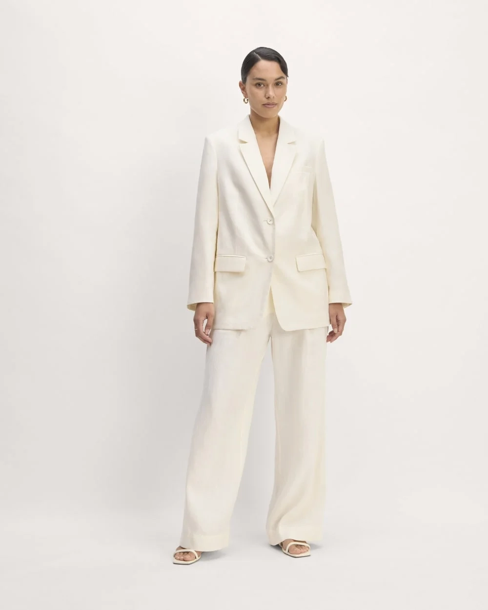 The Oversized Blazer in Linen | Bone (4)