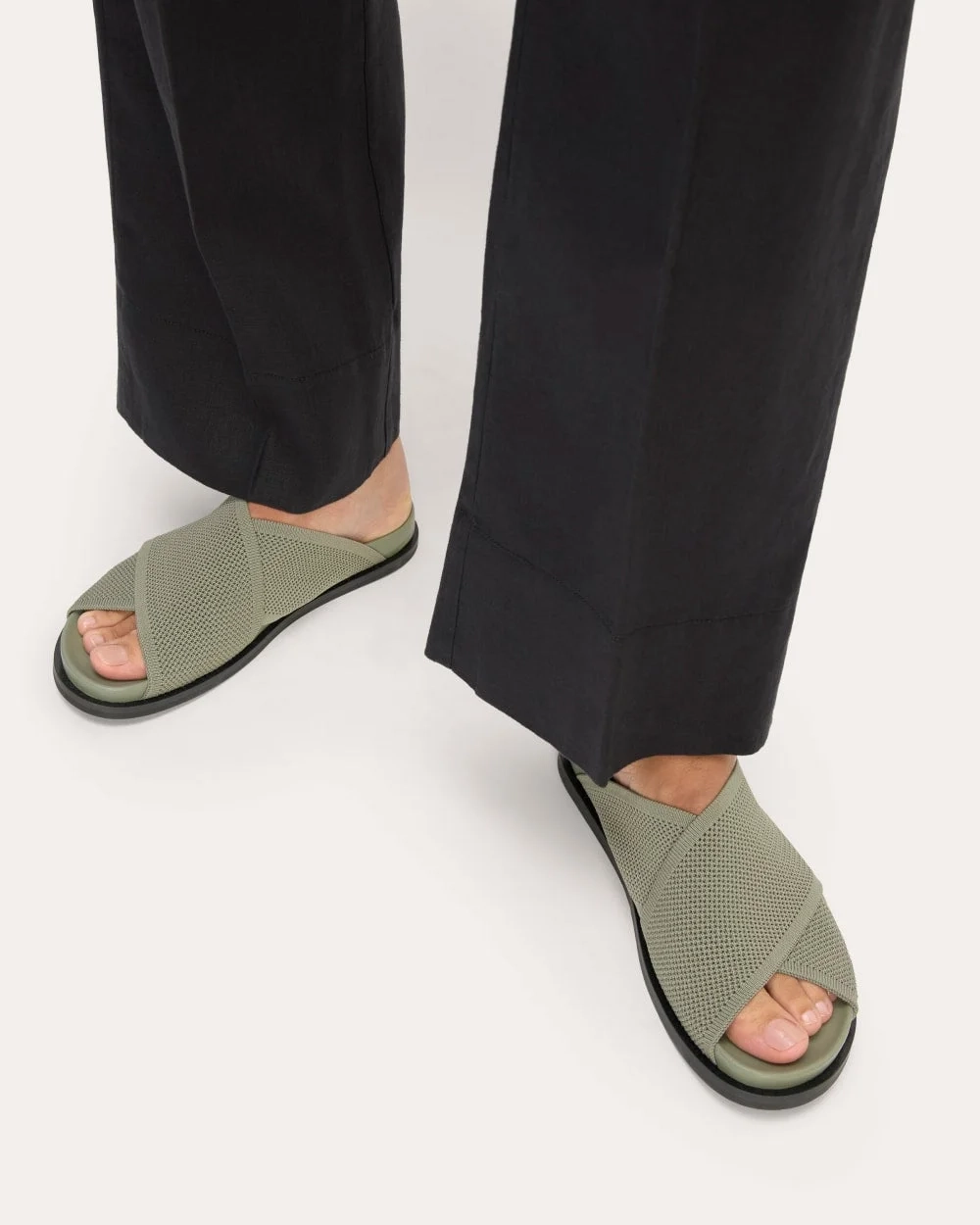 The ReKnit Form Crossover Sandal | Seagrass (6)