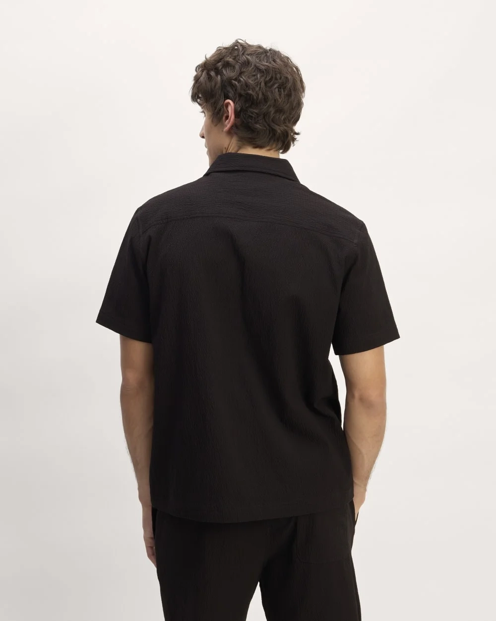 The Seersucker Short-Sleeve Shirt | Black (5)