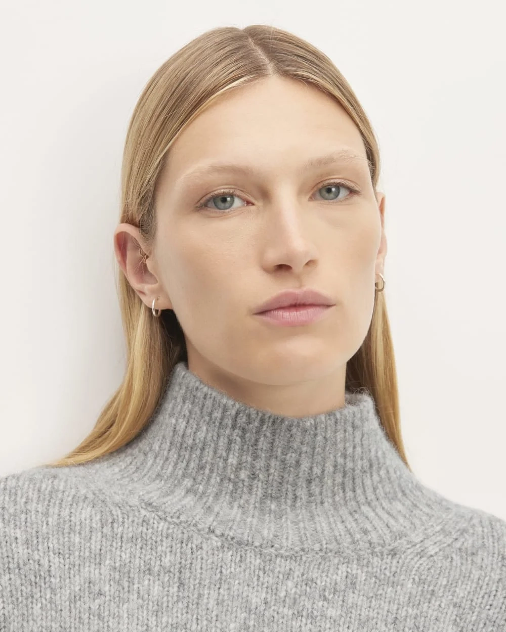 The Cloud Oversized Turtleneck | Heather Grey (5)