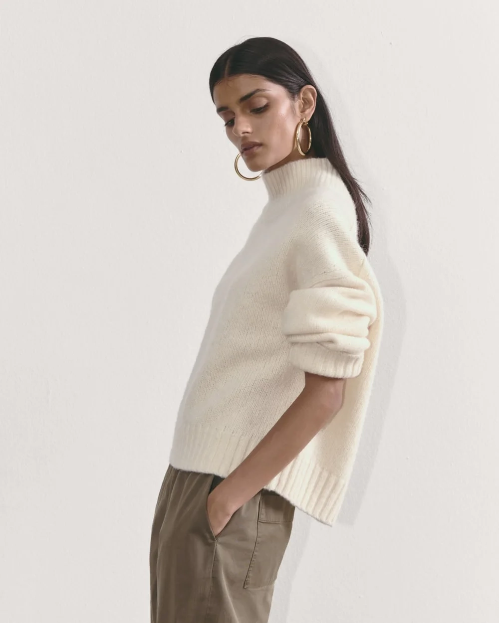 The Cloud Oversized Turtleneck | Bone (5)