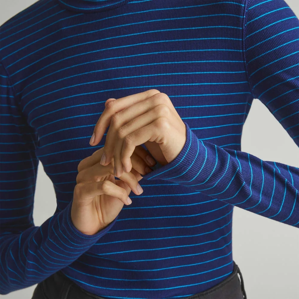 The Luxe Micro-Rib Turtleneck | Ocean Cavern / Horizon Blue (4)