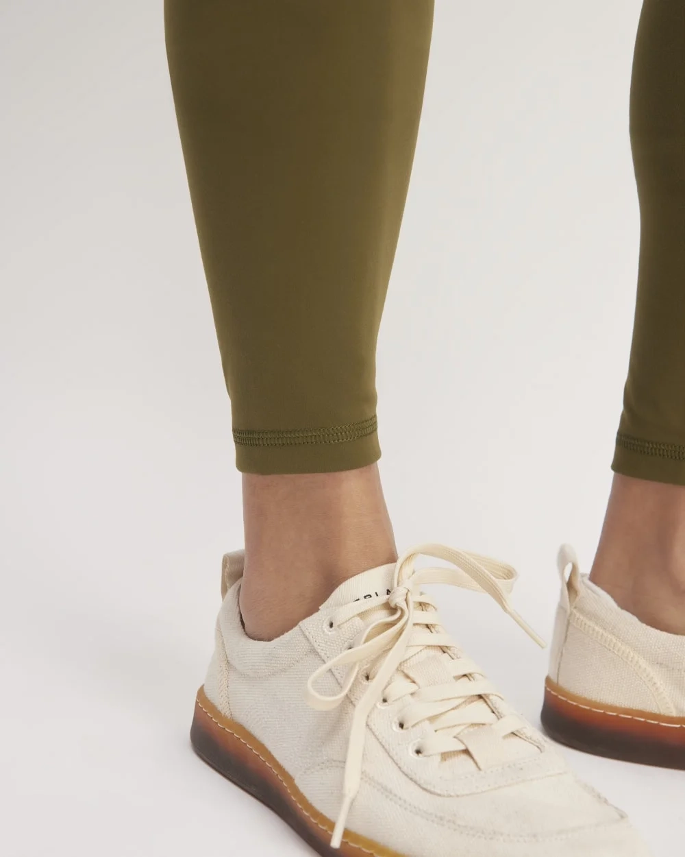 The Perform 24/7 Legging | Beech | 28" Inseam (3)