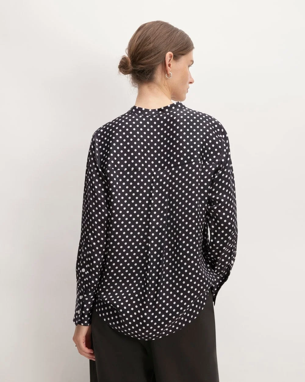 The Hammered Satin Popover Shirt | Black / Bone Polka Dot (4)