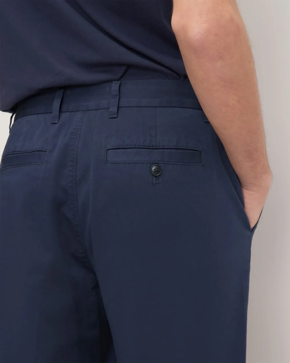 The Pleated Air Chino | Deep Navy (4)