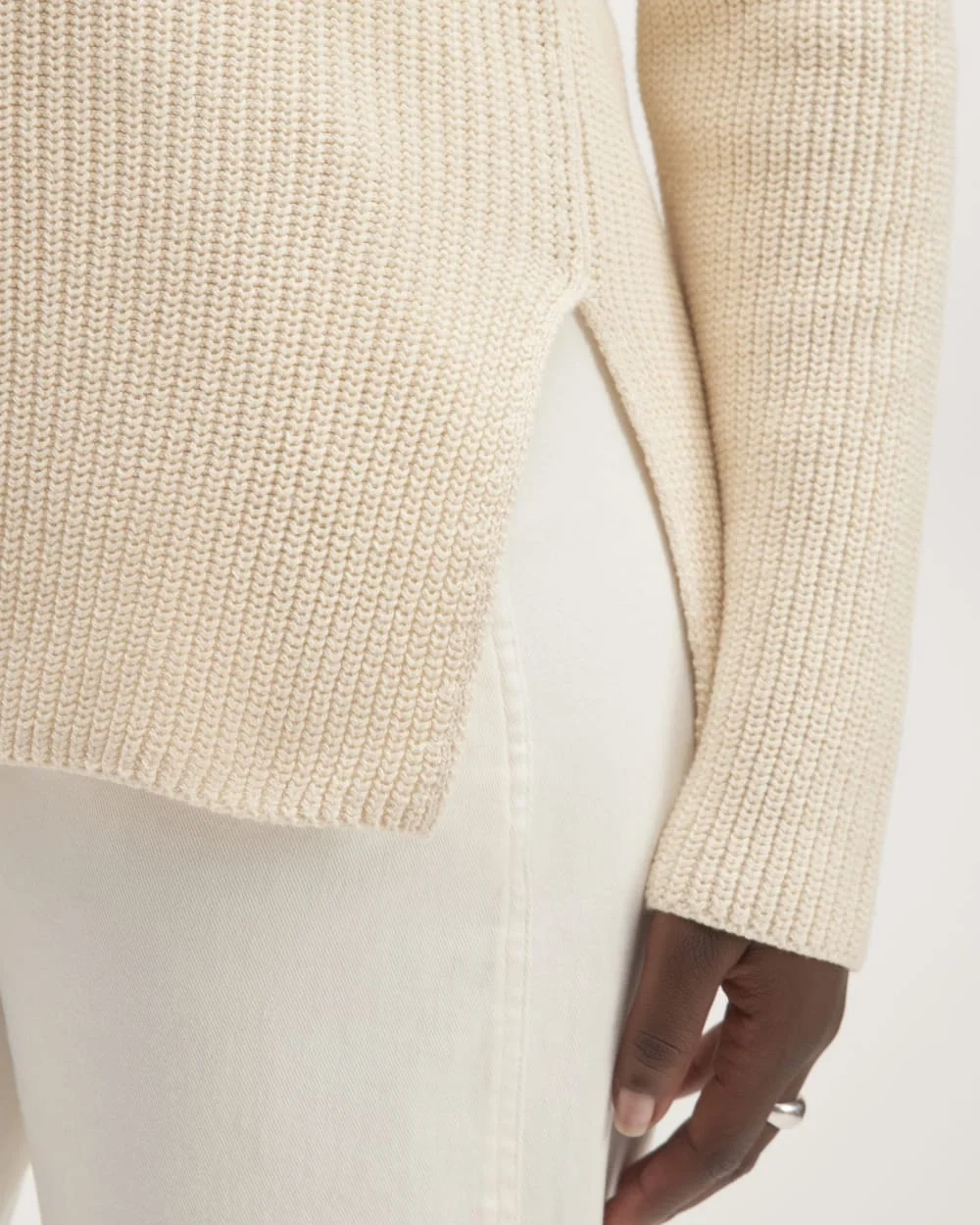 The Organic Cotton Slim Crew Sweater | Canvas (6)