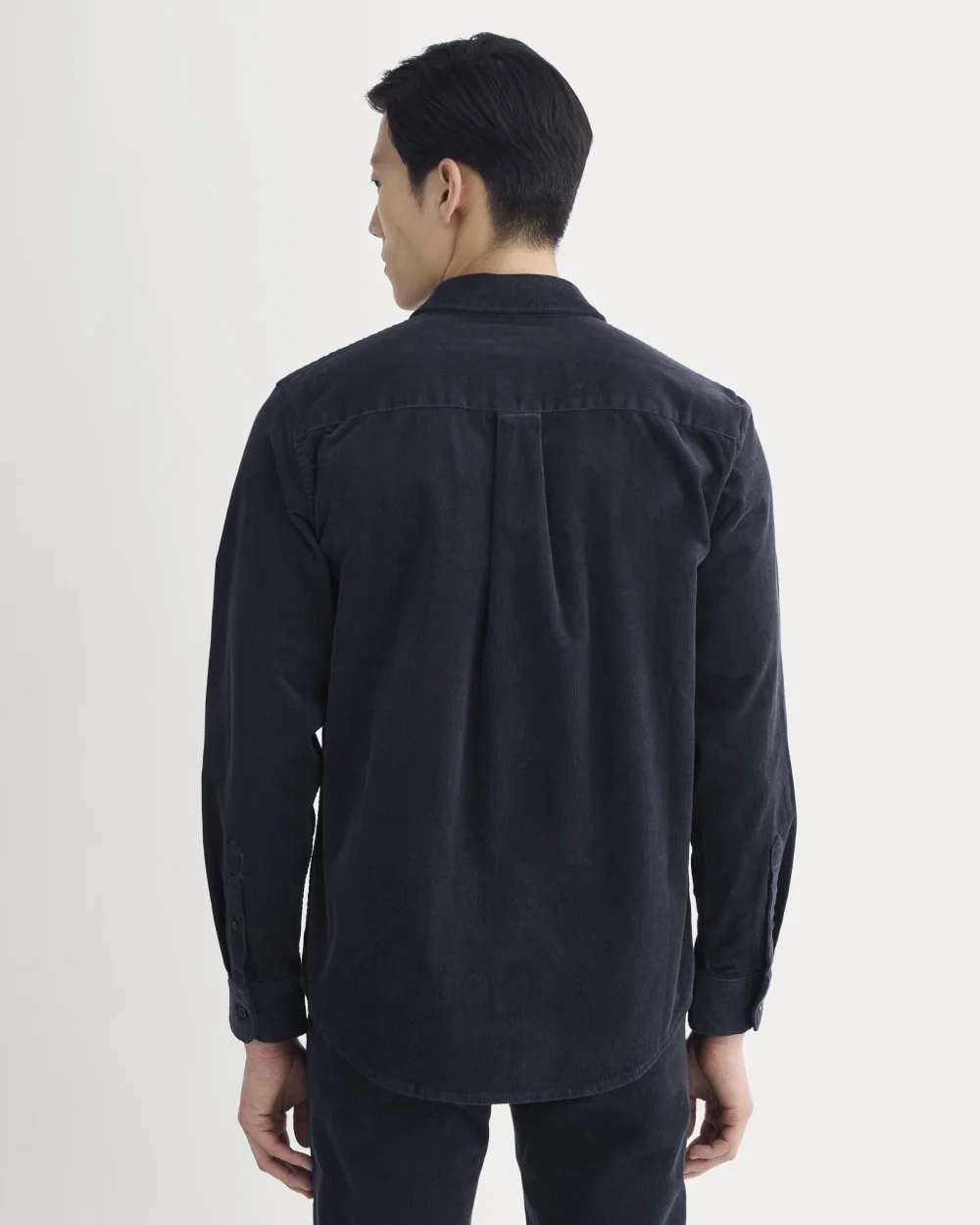 The Classic Shirt in Corduroy | Navy (5)
