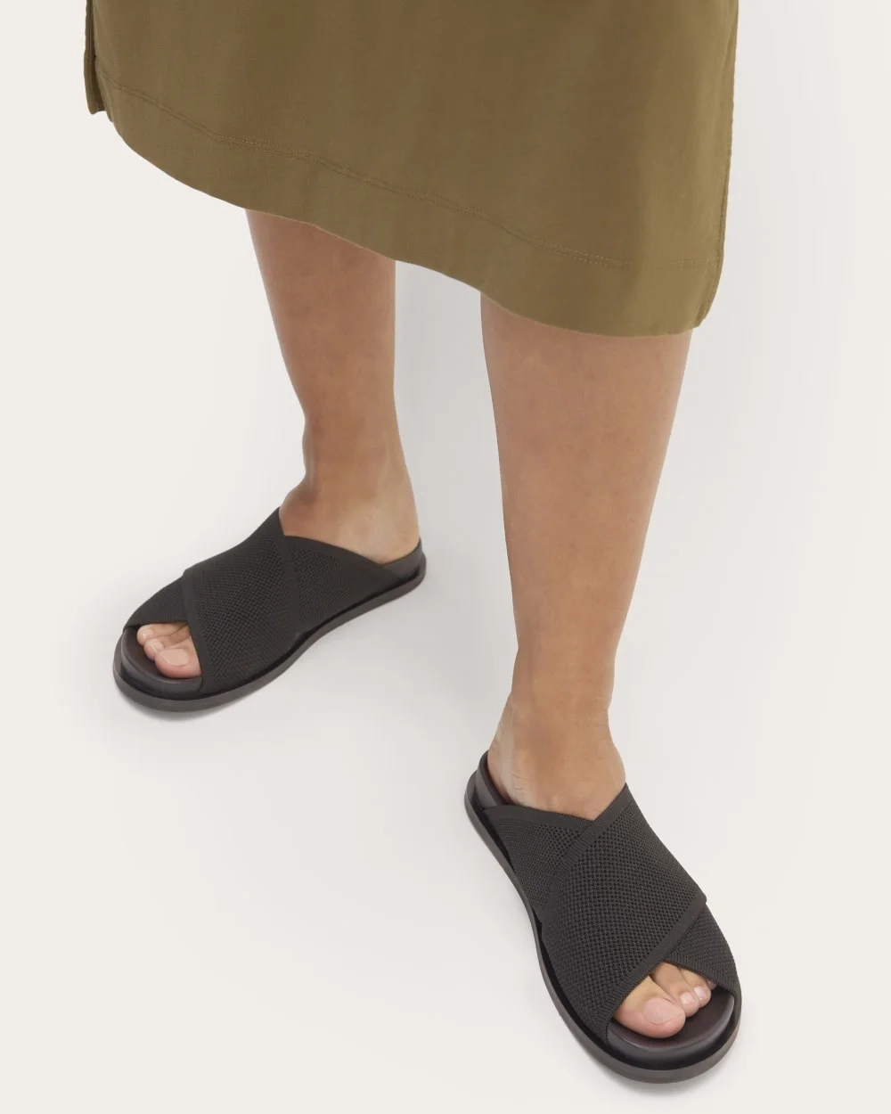 The ReKnit Form Crossover Sandal | Black (5)
