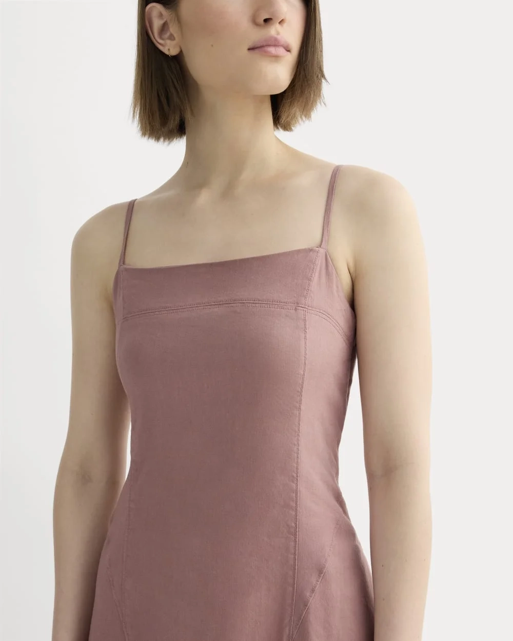 The Seamed Dress in Stretch Linen | Rose Dusk (4)