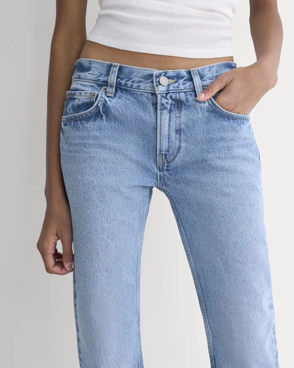 Everlane x Elena Bonvicini Highland Low-Rise Cigarette Jean | Crystal Cove Indig (6)