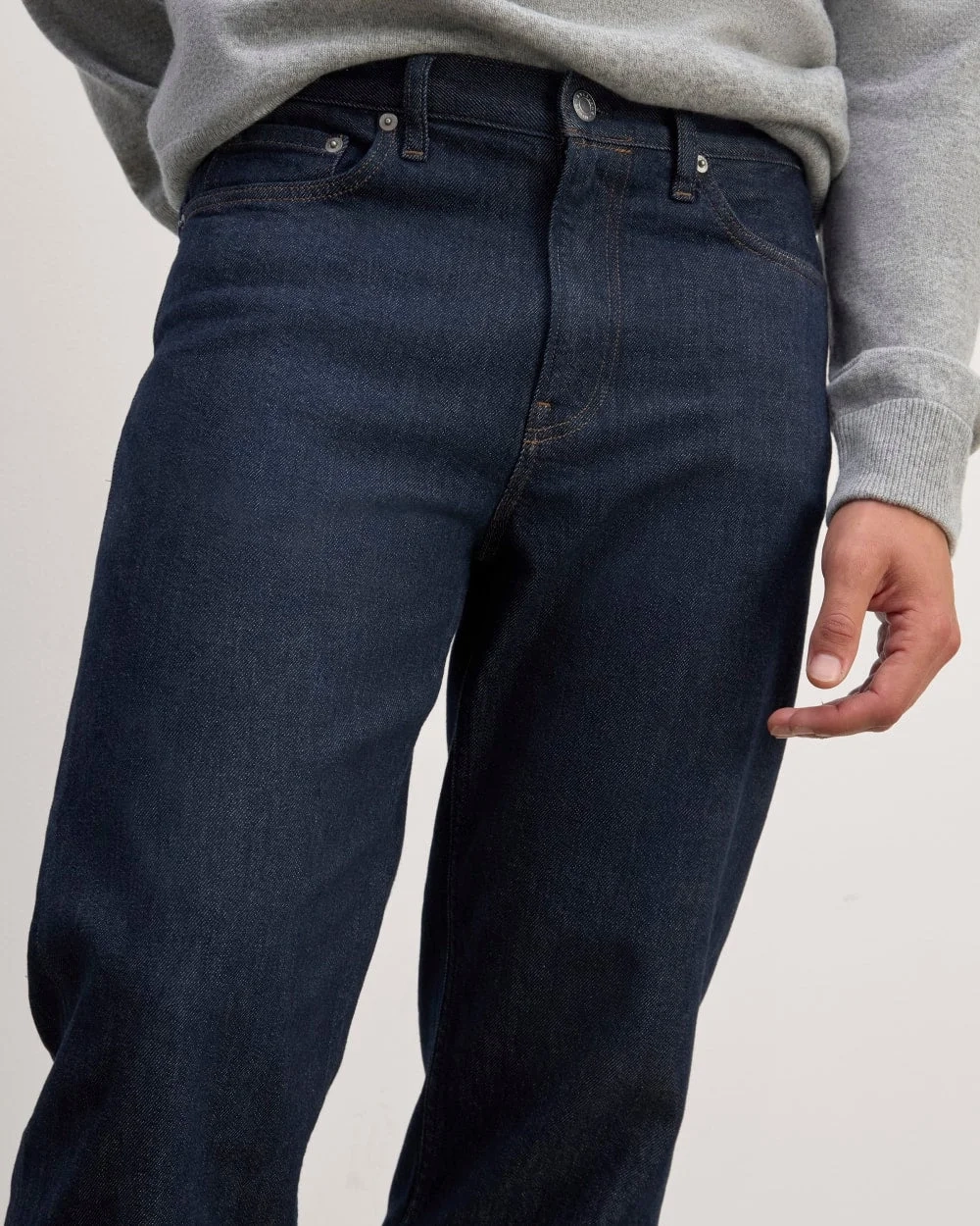 The Selvedge Loose Straight Jean | Indigo Rinse (6)