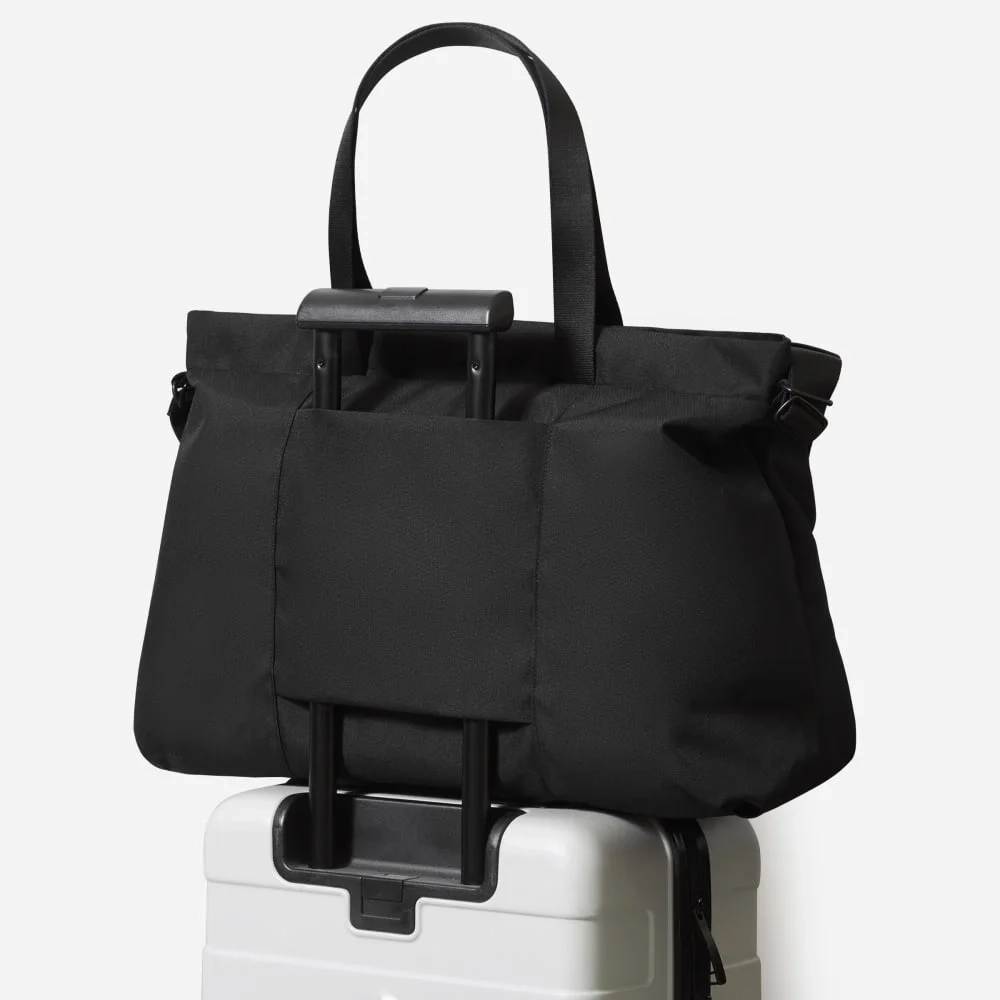 The ReNew Transit Weekender | Black (6)