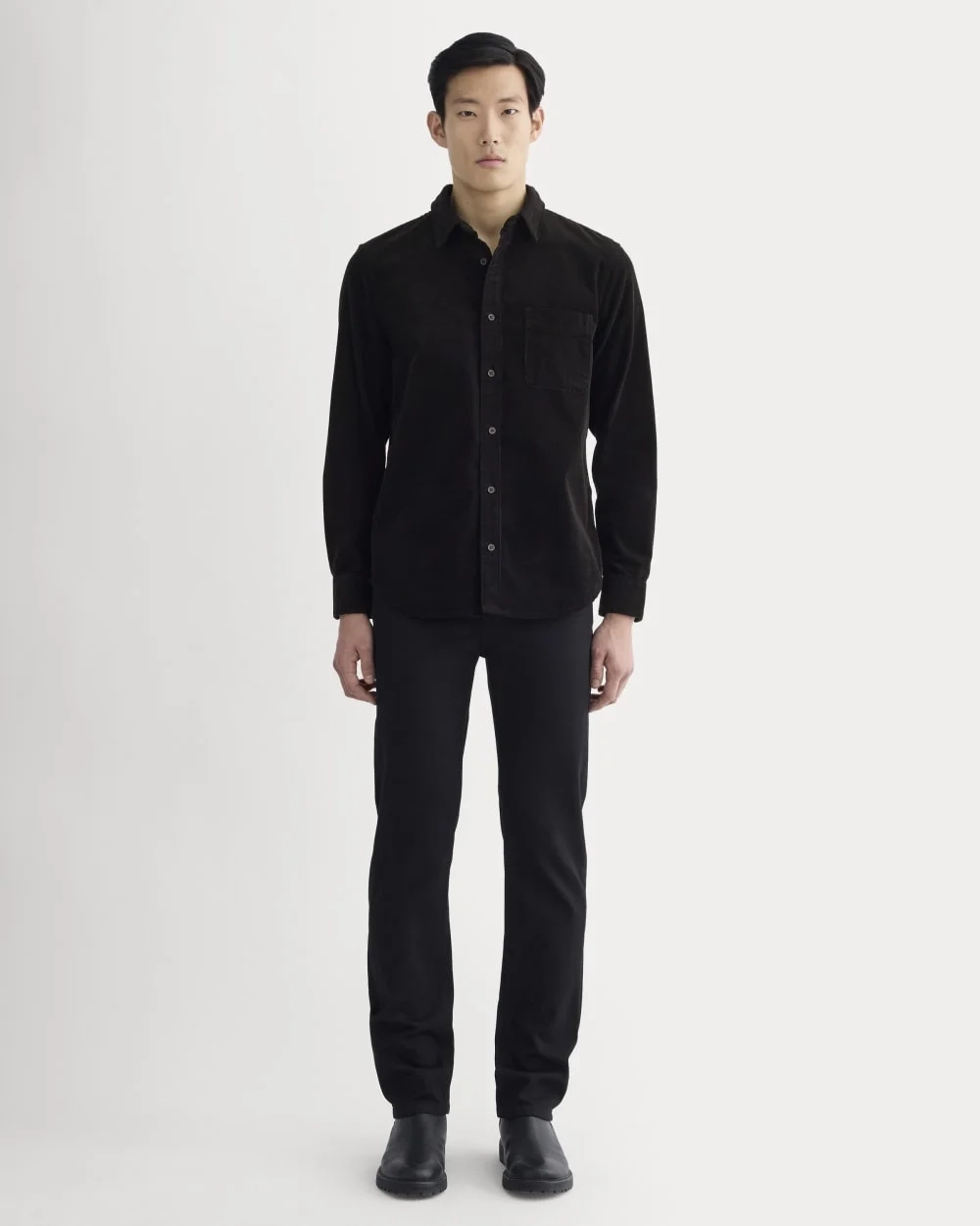 The Classic Shirt in Corduroy | Black (5)