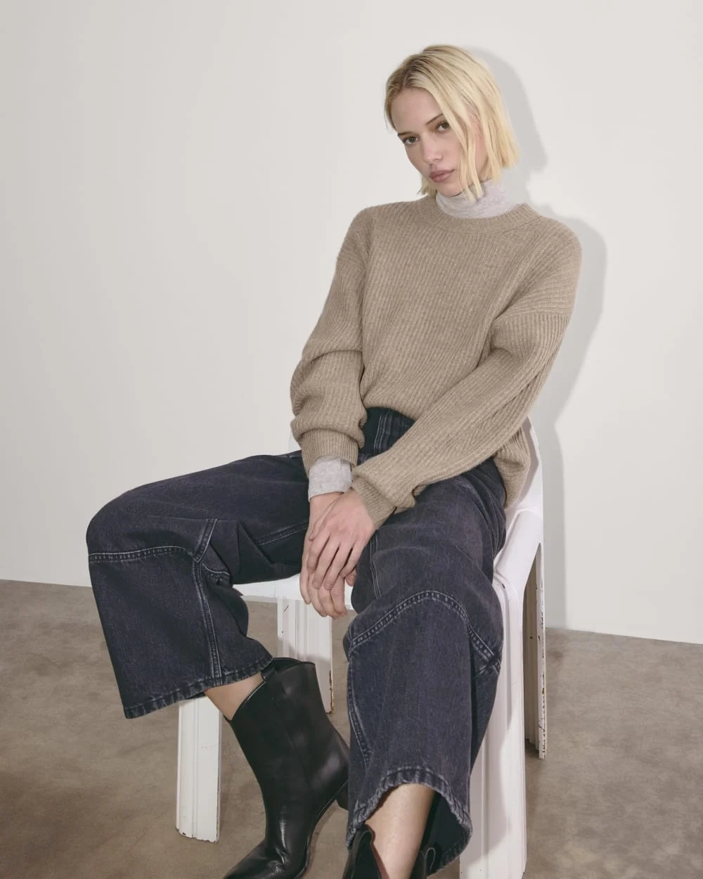 The Cocoon Crew in Wool Cashmere | Oatmeal (6)