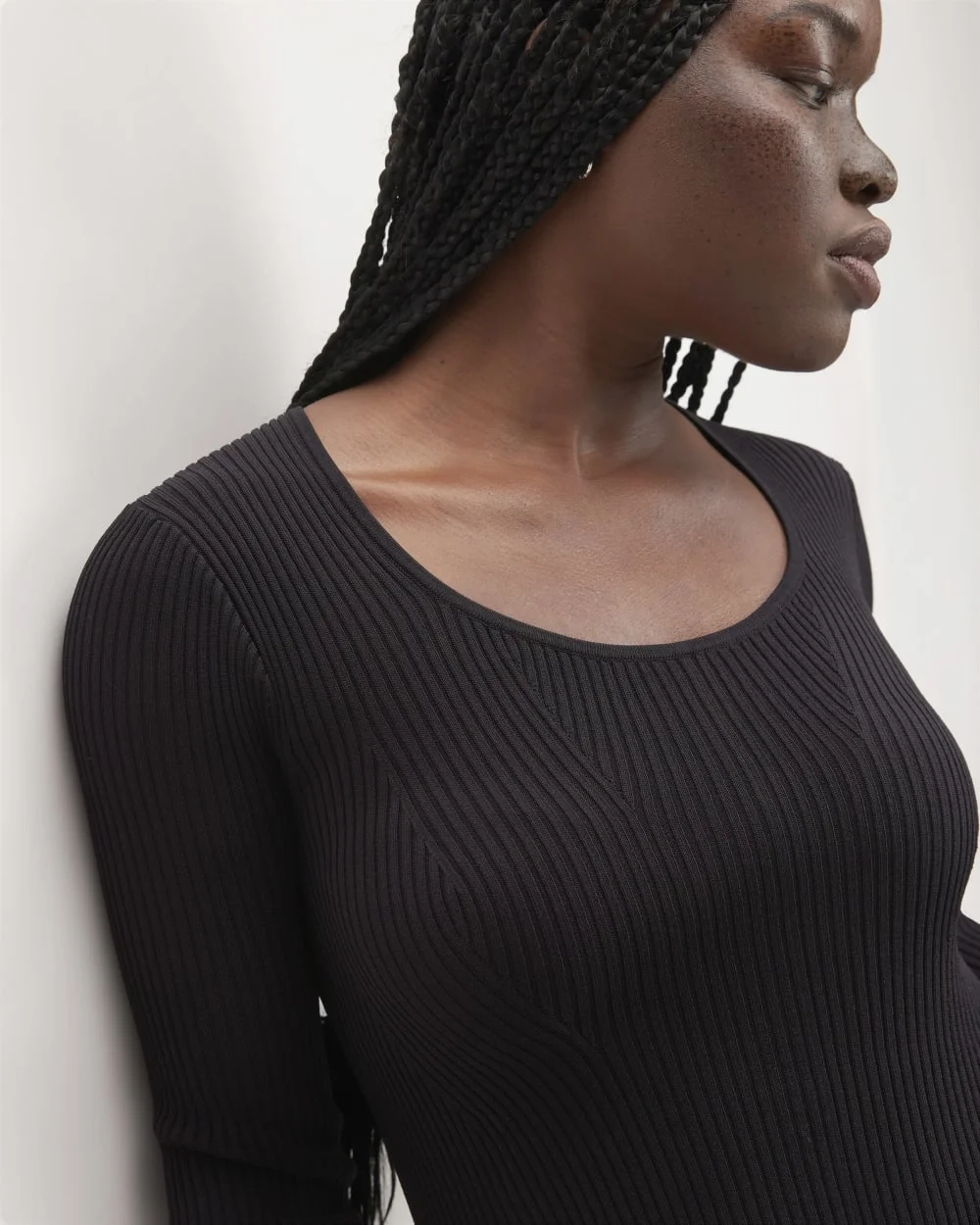 The Ribbed Scoopneck Dress | Black (4)