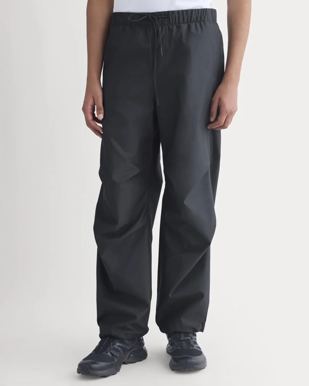 Baggy Parachute Pant | Washed Black (5)