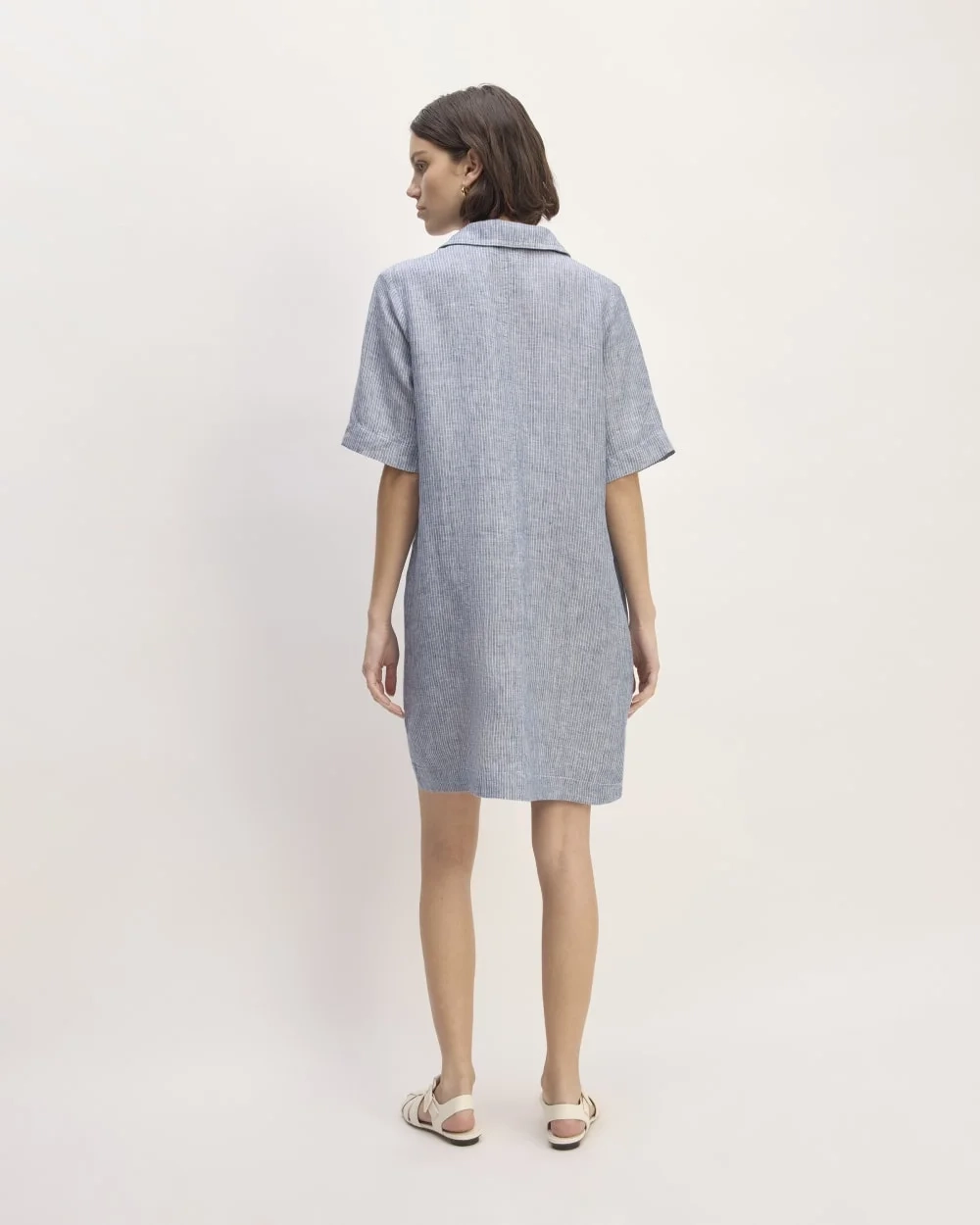 The Shirtdress in Linen | White / Blue (6)