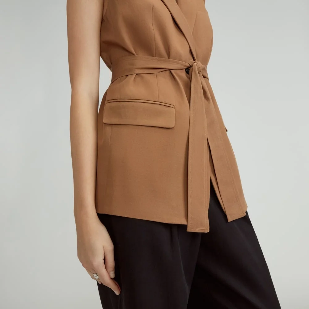The Sleeveless Blazer in Buttersmooth | Toasted Coconut (5)