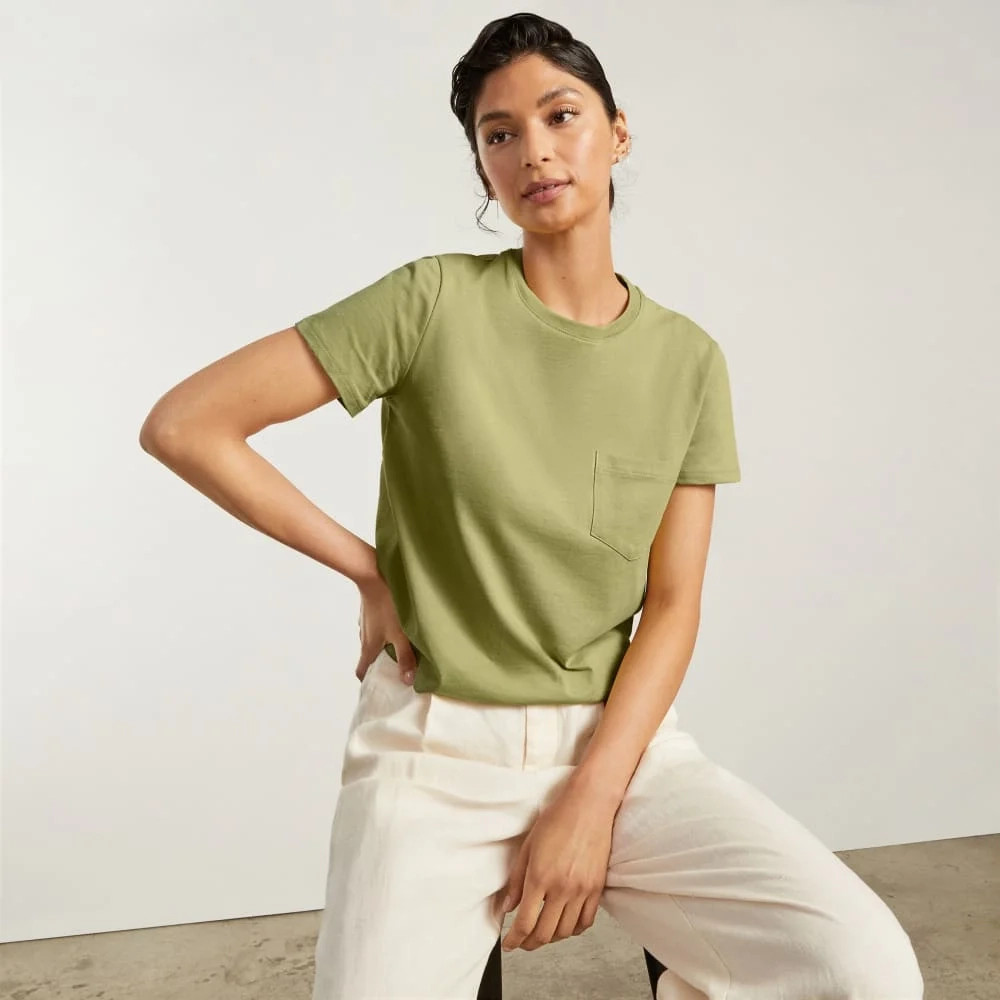 The Box-Cut Tee in Essential Cotton | Leek | Pocket (2)