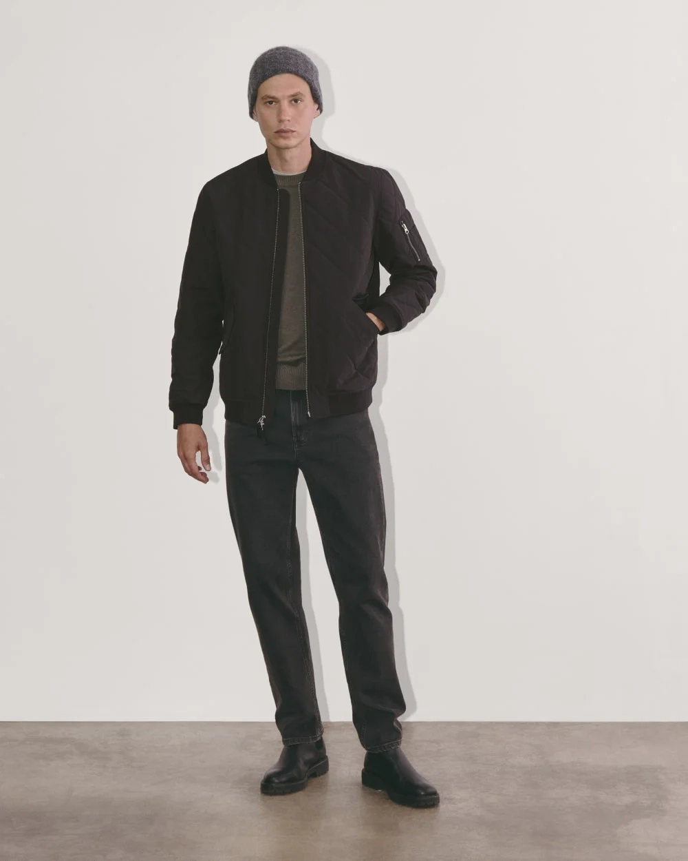 The Quilted Bomber | Black (7)