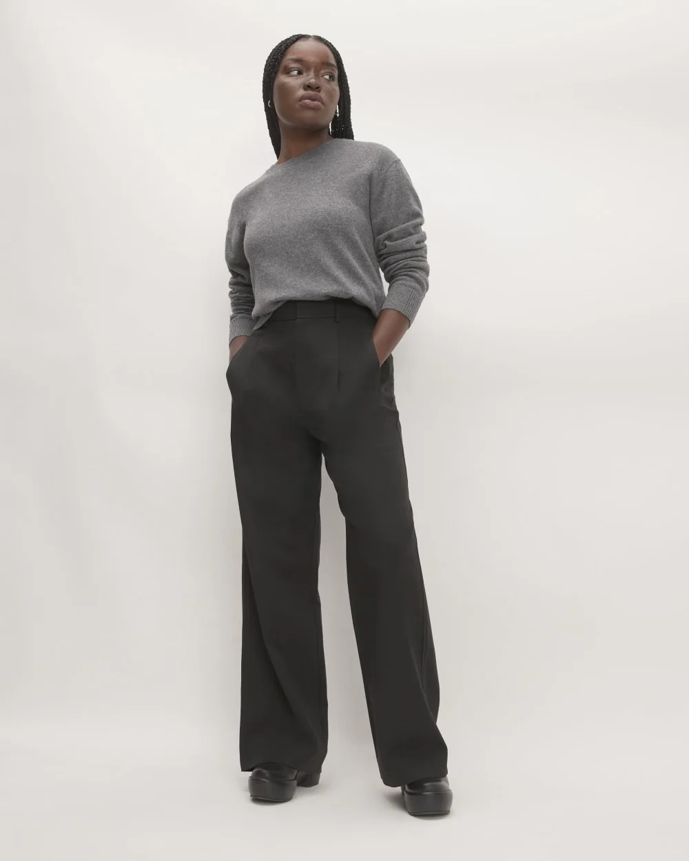 The Classic Crew in Cashmere | Heather Charcoal (5)