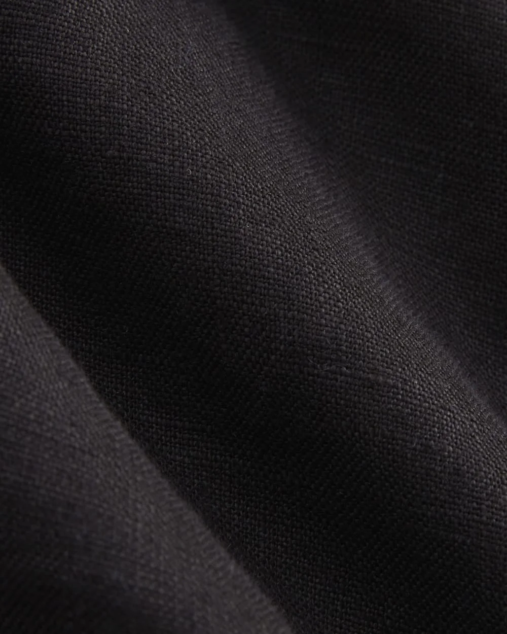 The Drawstring Boxer Short in Linen | Black (6)