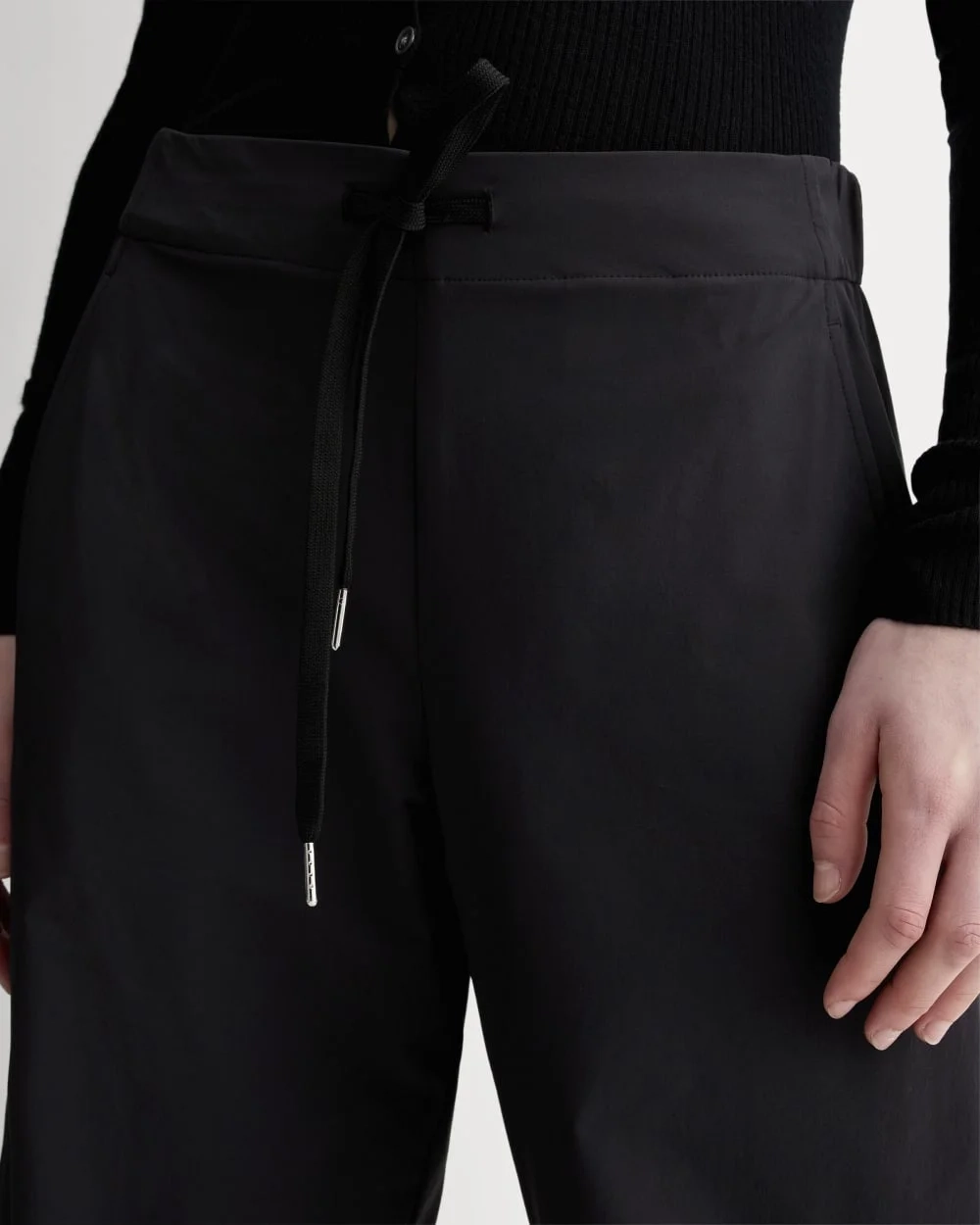 The Anywhere Barrel Pant | Black (5)