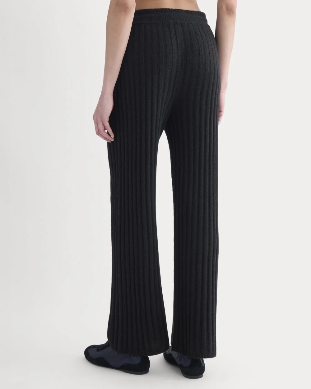 Straight-Leg Pant in Wool Cashmere | Black (3)