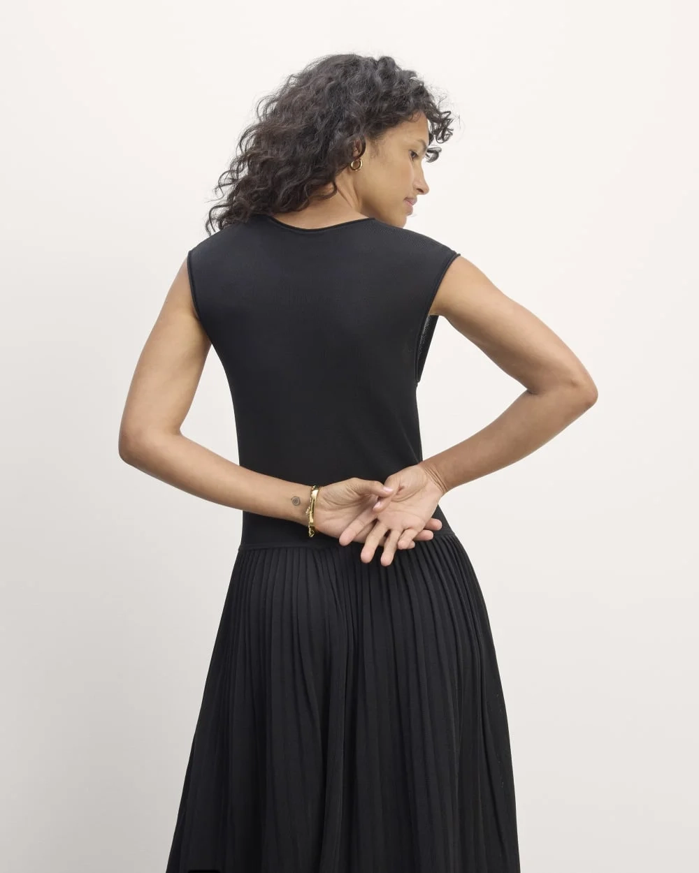 The Knit Pleated Dress | Black (2)