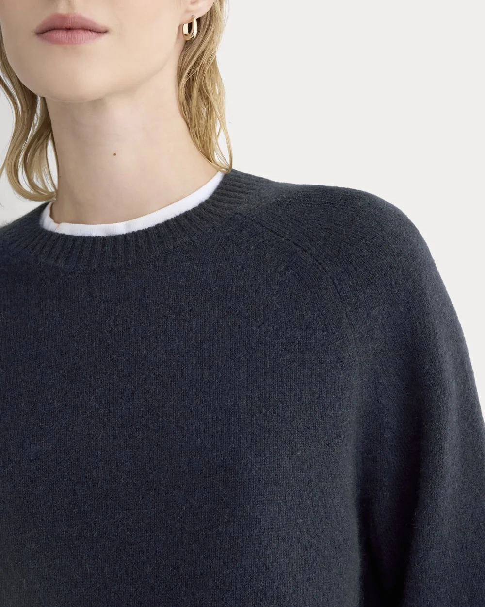 The Boxy Crew in Cashmere | Navy (5)