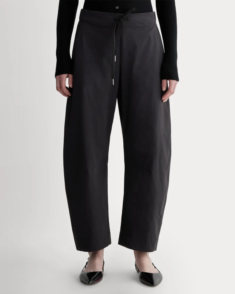 The Anywhere Barrel Pant | Black (6)
