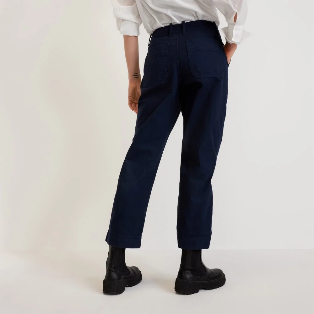 The Organic Cotton Herringbone Pant | Navy (5)