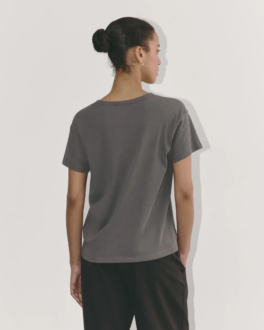 The Air Scoop-Neck Tee | Graphite (5)