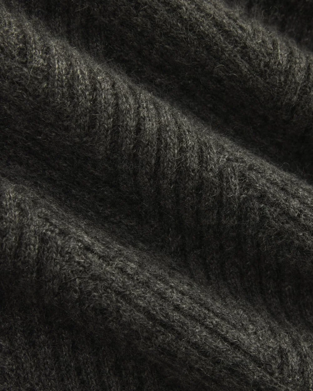 Cashmere Herringbone Sweater | Heather Charcoal (5)