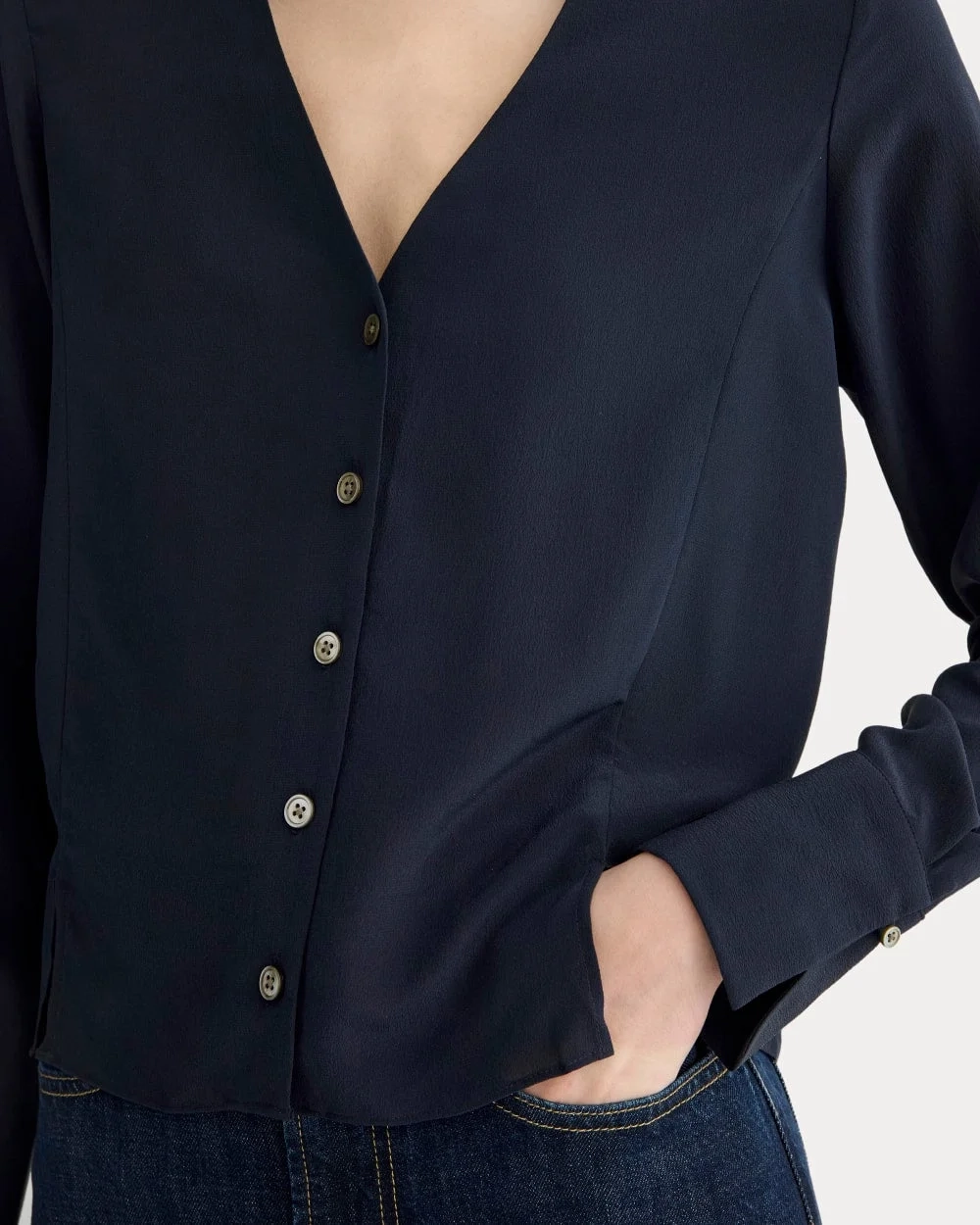 The V-Neck Blouse in Washable Silk | Navy (6)