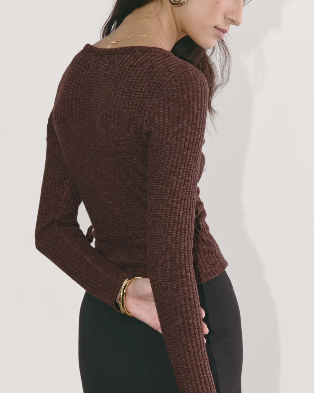 The Cozy Rib Wrap Top | Dark Mahogany (5)