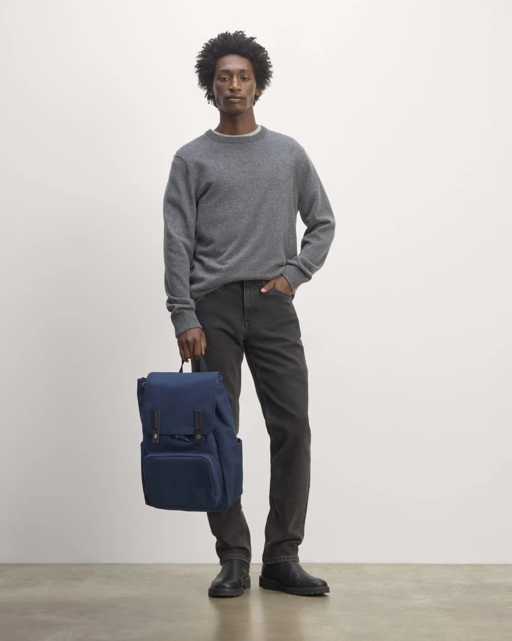 The Canvas Backpack | Navy (6)