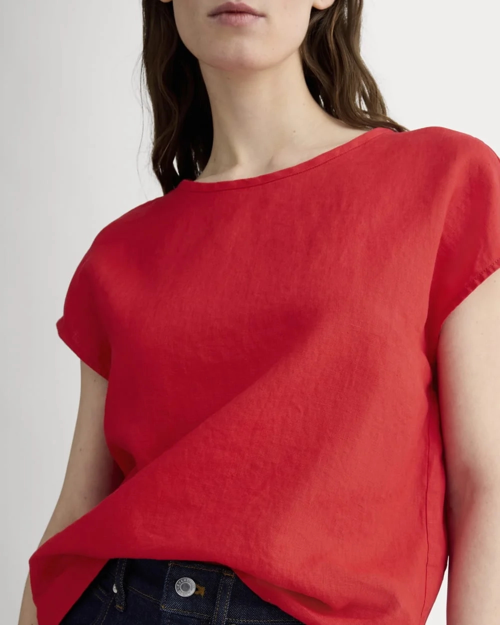 The Muscle Top in Linen | Classic Red (5)
